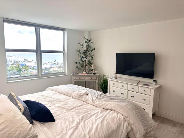 1 Las Olas Circle 1211, Fort Lauderdale, FL 33316