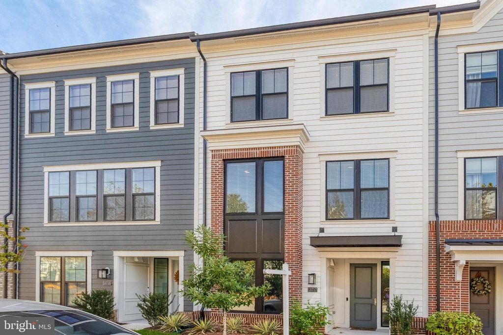 13717 COURSE VIEW WAY, Woodbridge, VA 22191