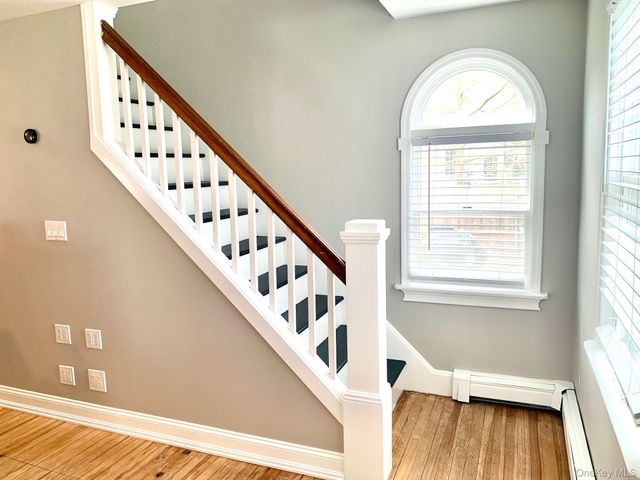 435 Middle Road, Riverhead, NY 11901