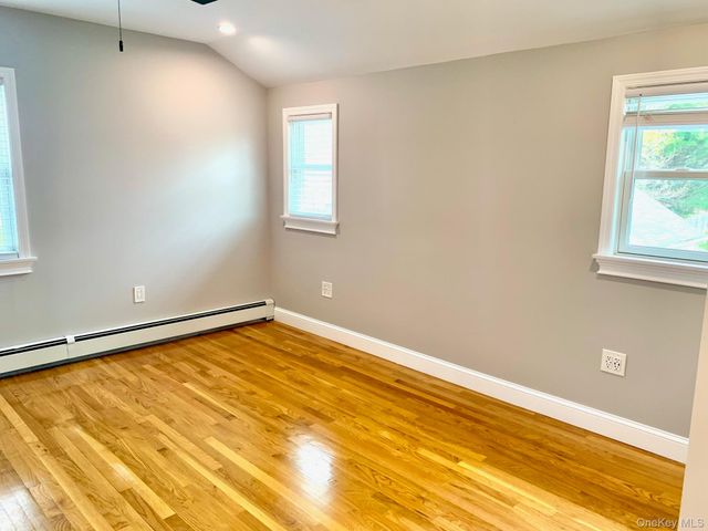 435 Middle Road, Riverhead, NY 11901