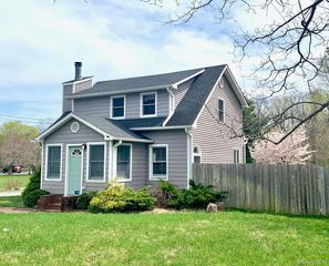 435 Middle Road, Riverhead, NY 11901