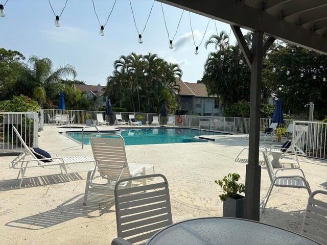 5048 Heatherhill Lane 1208, Boca Raton, FL 33486