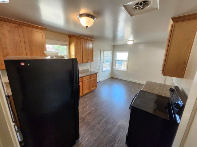 18680 Stanton Ave, Castro Valley, CA 94546