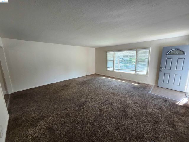 18680 Stanton Ave, Castro Valley, CA 94546
