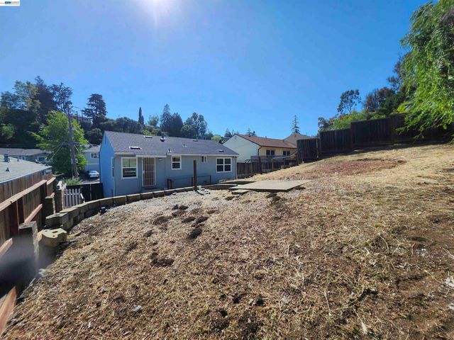 18680 Stanton Ave, Castro Valley, CA 94546