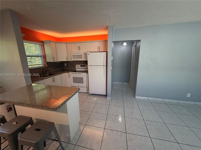 1301 N 12th Ct 4B, Hollywood, FL 33019