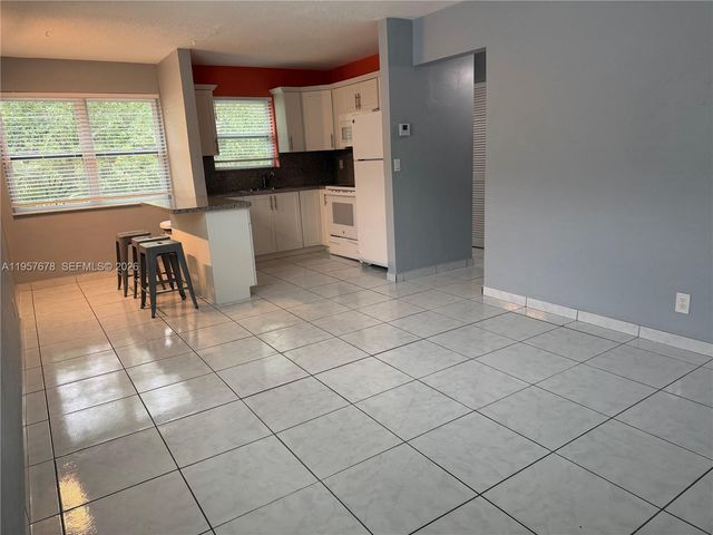 1301 N 12th Ct 4B, Hollywood, FL 33019