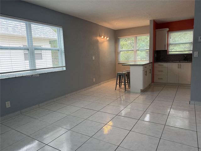 1301 N 12th Ct 4B, Hollywood, FL 33019