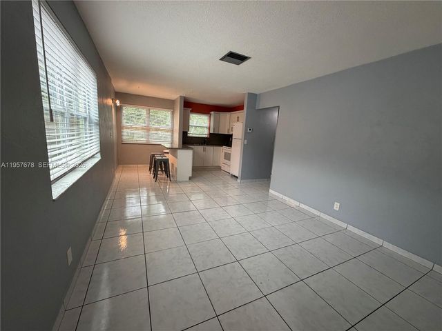 1301 N 12th Ct 4B, Hollywood, FL 33019