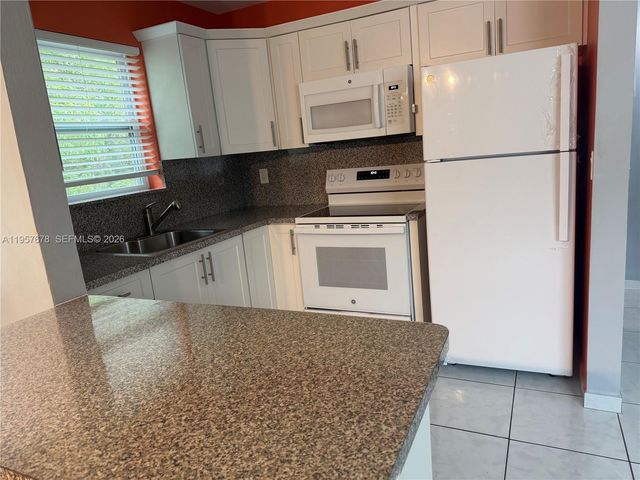 1301 N 12th Ct 4B, Hollywood, FL 33019