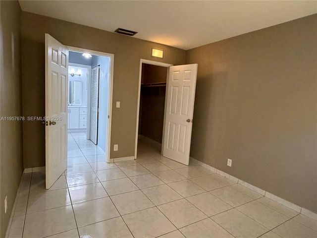 1301 N 12th Ct 4B, Hollywood, FL 33019