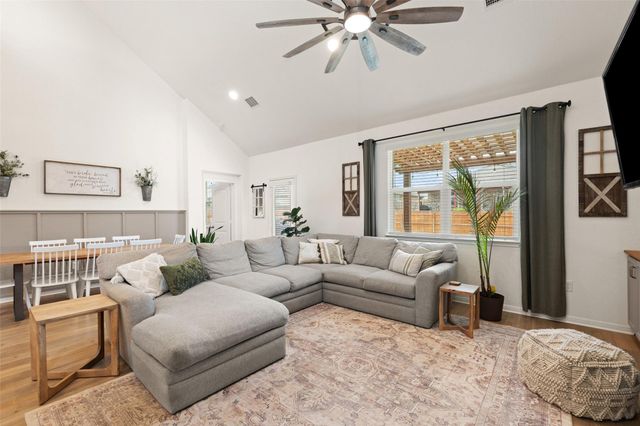 221 Kramer ST, Georgetown, TX 78626