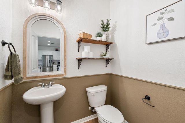 221 Kramer ST, Georgetown, TX 78626