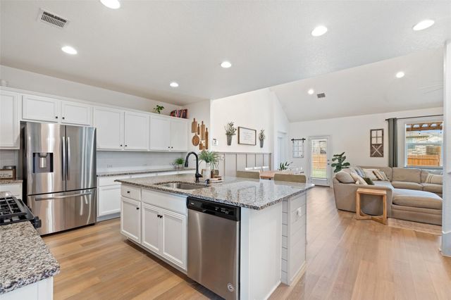 221 Kramer ST, Georgetown, TX 78626