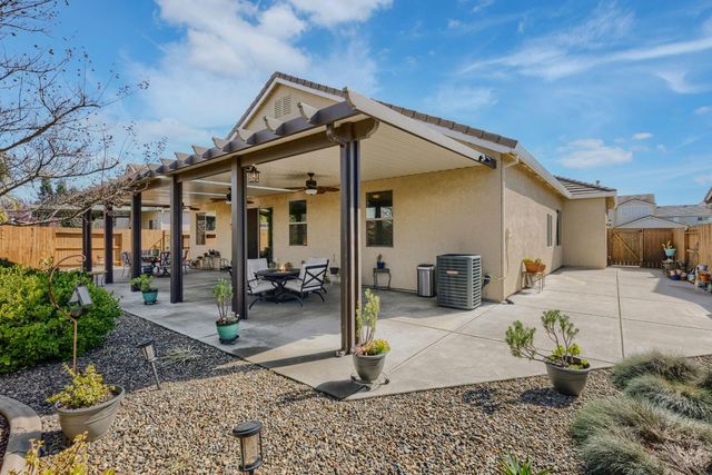 4057 Haystack Way, Roseville, CA 95747