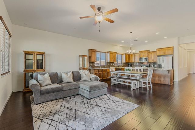 4057 Haystack Way, Roseville, CA 95747