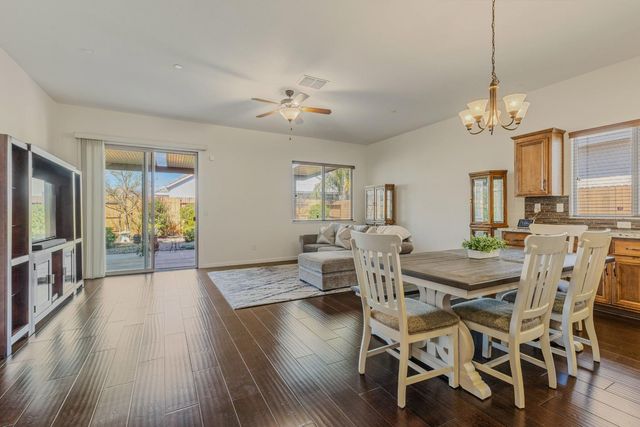 4057 Haystack Way, Roseville, CA 95747