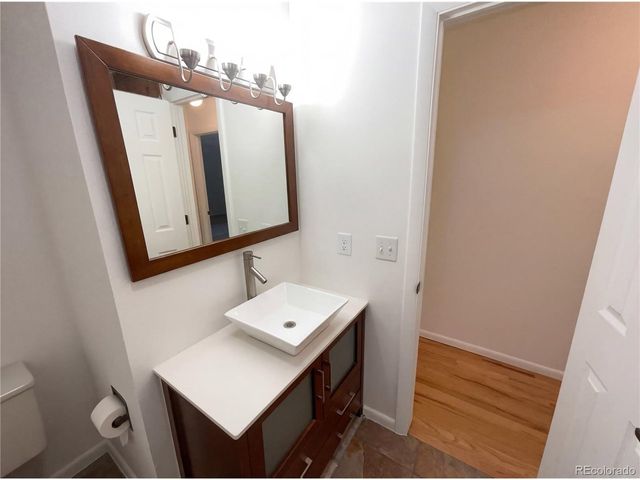 3075 E Long Cir, Centennial, CO 80122