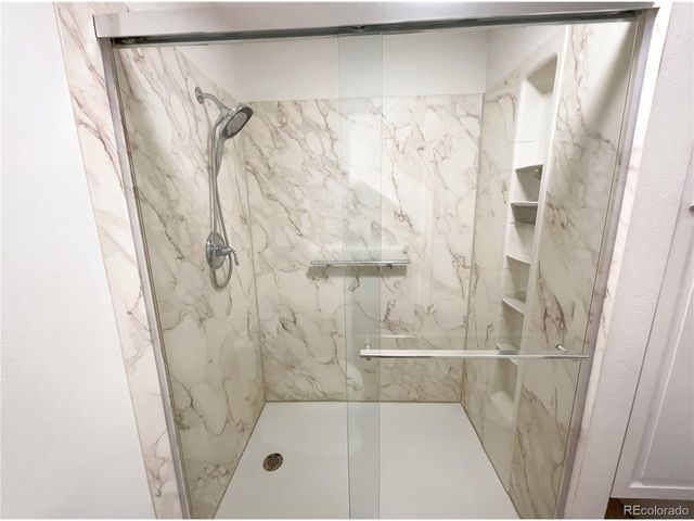 3075 E Long Cir, Centennial, CO 80122