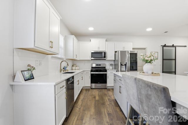 103 Edgehill Court, Troutman, NC 28166