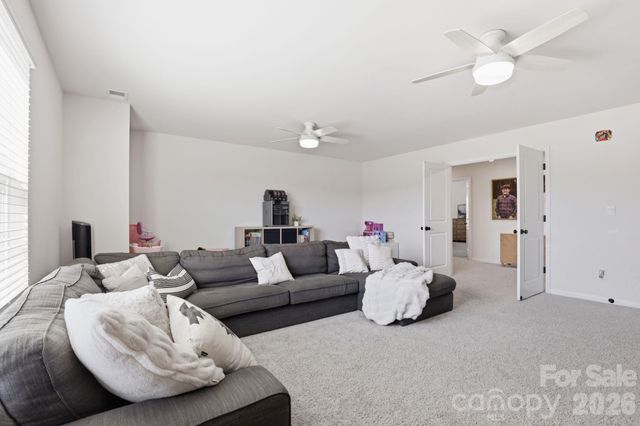 103 Edgehill Court, Troutman, NC 28166