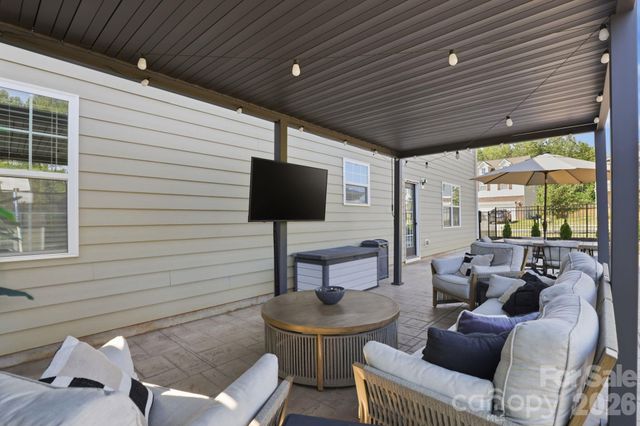 103 Edgehill Court, Troutman, NC 28166
