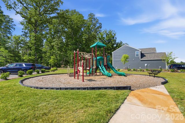 103 Edgehill Court, Troutman, NC 28166