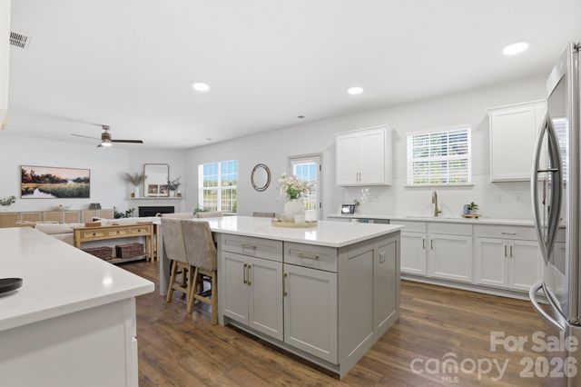 103 Edgehill Court, Troutman, NC 28166