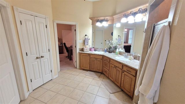 1382 NW Still Water Trl, Lawton, OK 73507