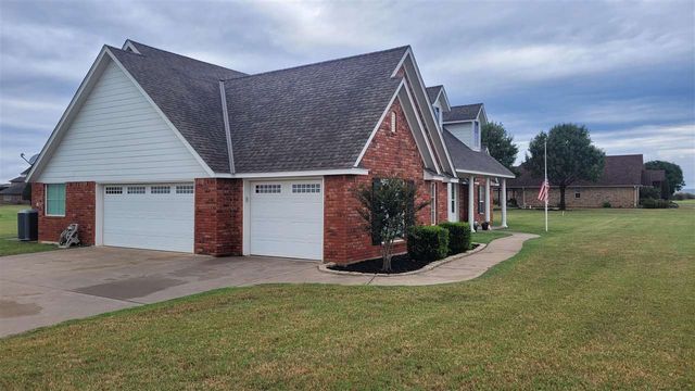 1382 NW Still Water Trl, Lawton, OK 73507