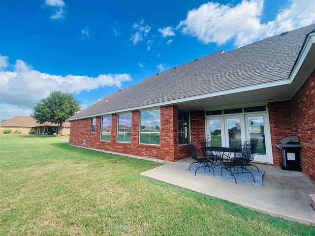 1382 NW Still Water Trl, Lawton, OK 73507
