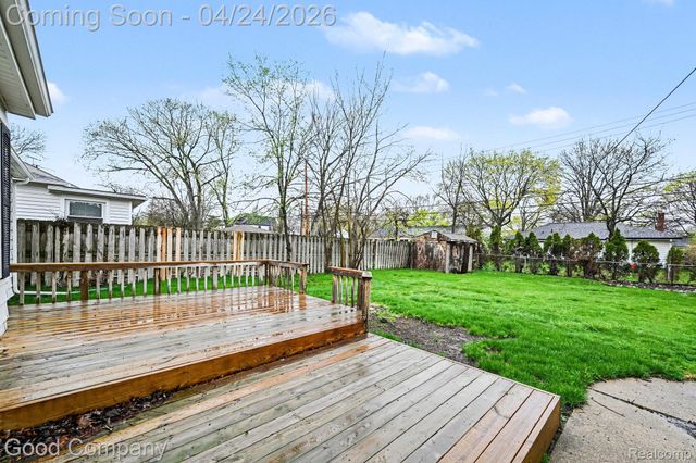 4404 Samoset Road, Royal Oak, MI 48073