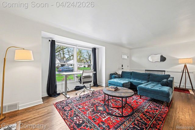 4404 Samoset Road, Royal Oak, MI 48073