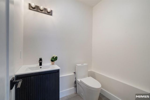 39 Grace Street, Irvington, NJ 07111