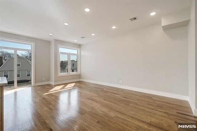 39 Grace Street, Irvington, NJ 07111