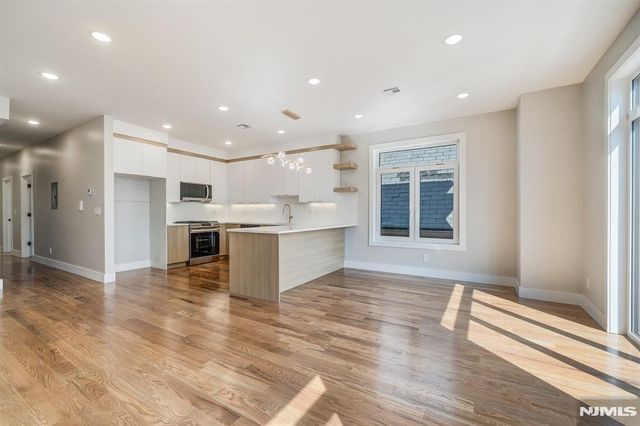 39 Grace Street, Irvington, NJ 07111