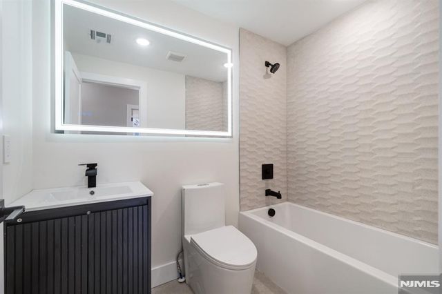 39 Grace Street, Irvington, NJ 07111