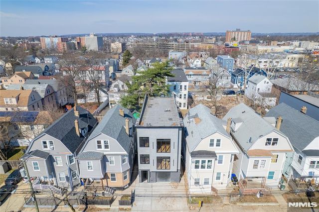 39 Grace Street, Irvington, NJ 07111