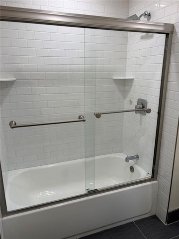 3868 Route 378 Apt 1B, Bethlehem City, PA 18015