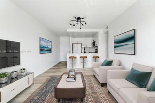 620 SW 10th St 405, Miami, FL 33130