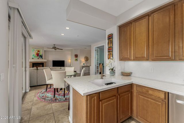 10260 E WHITE FEATHER Lane 1011, Scottsdale, AZ 85262