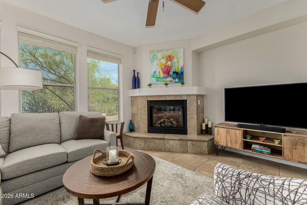 10260 E WHITE FEATHER Lane 1011, Scottsdale, AZ 85262