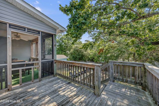 110 NW 16th Street, Oak Island, NC 28465