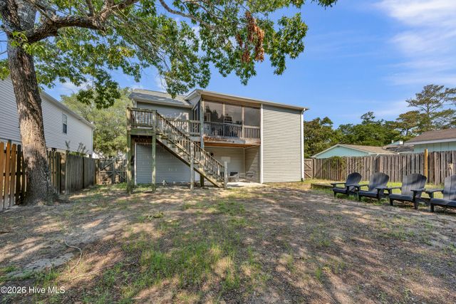 110 NW 16th Street, Oak Island, NC 28465