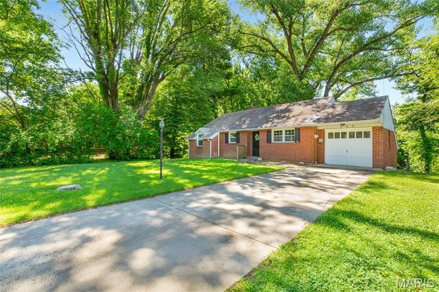 287 Westwood Place, East Alton, IL 62024