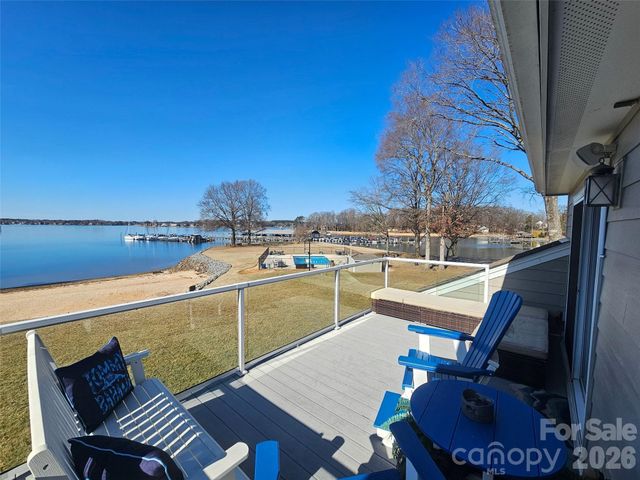 7413 Mariner Cove Drive, Cornelius, NC 28031