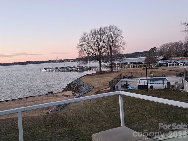 7413 Mariner Cove Drive, Cornelius, NC 28031