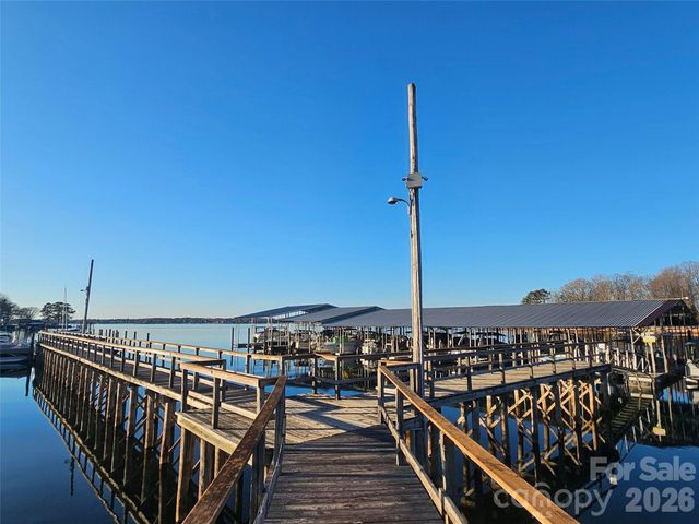 7413 Mariner Cove Drive, Cornelius, NC 28031