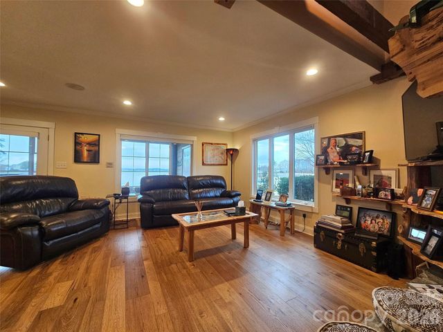 7413 Mariner Cove Drive, Cornelius, NC 28031