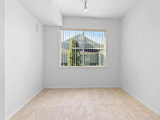 640 Gooseberry Dr 904, Longmont, CO 80503